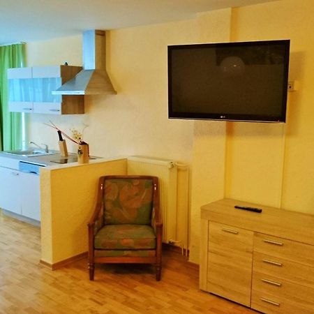 アパートメンツ ホテル ピーターズバーグ デュッセルドルフ 部屋 写真